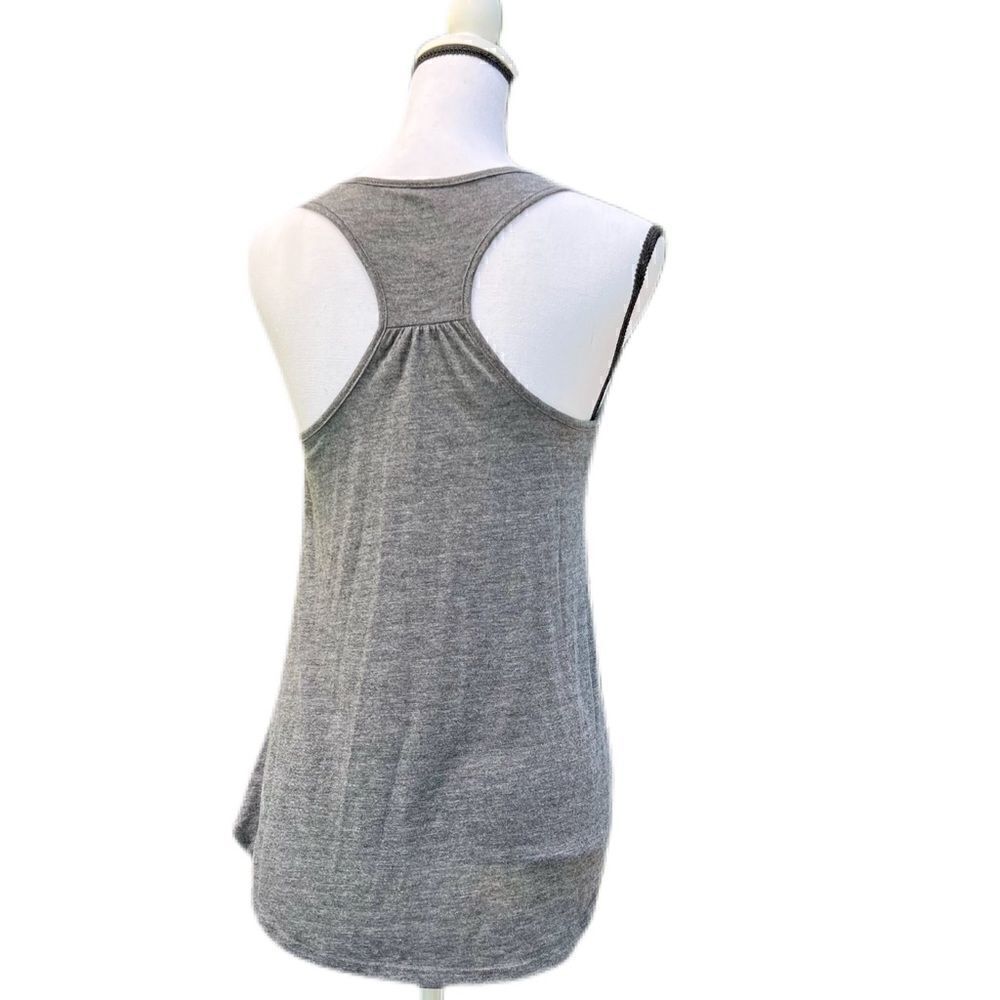 Lace Contrast Tank Top - Picture 9 of 12